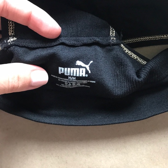 Like new ! Puma sports bra - Picture 4 of 5